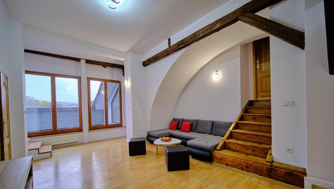 Apartment Urania *